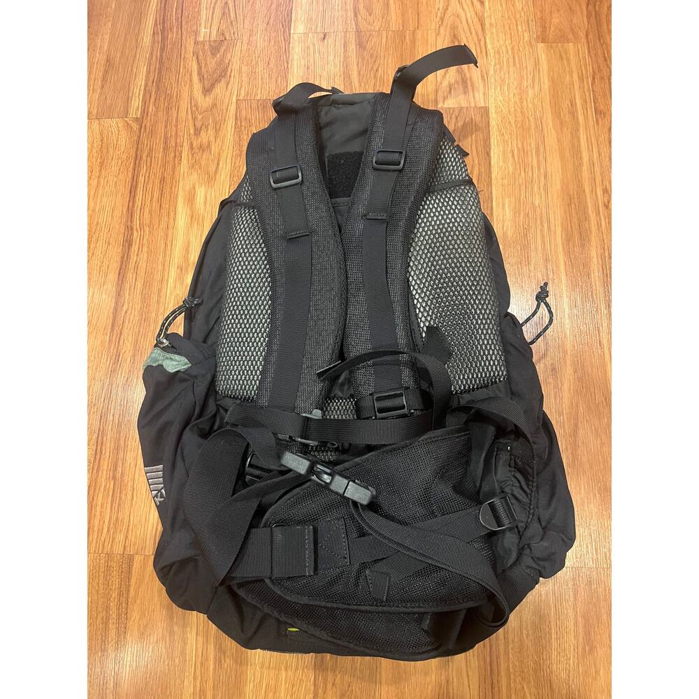 Kelty Arrowhead 2500 Internal Frame Backpack Blac… - image 1